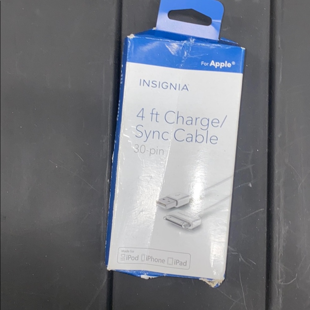 Insignia iPhone 4 cable-brand new in box